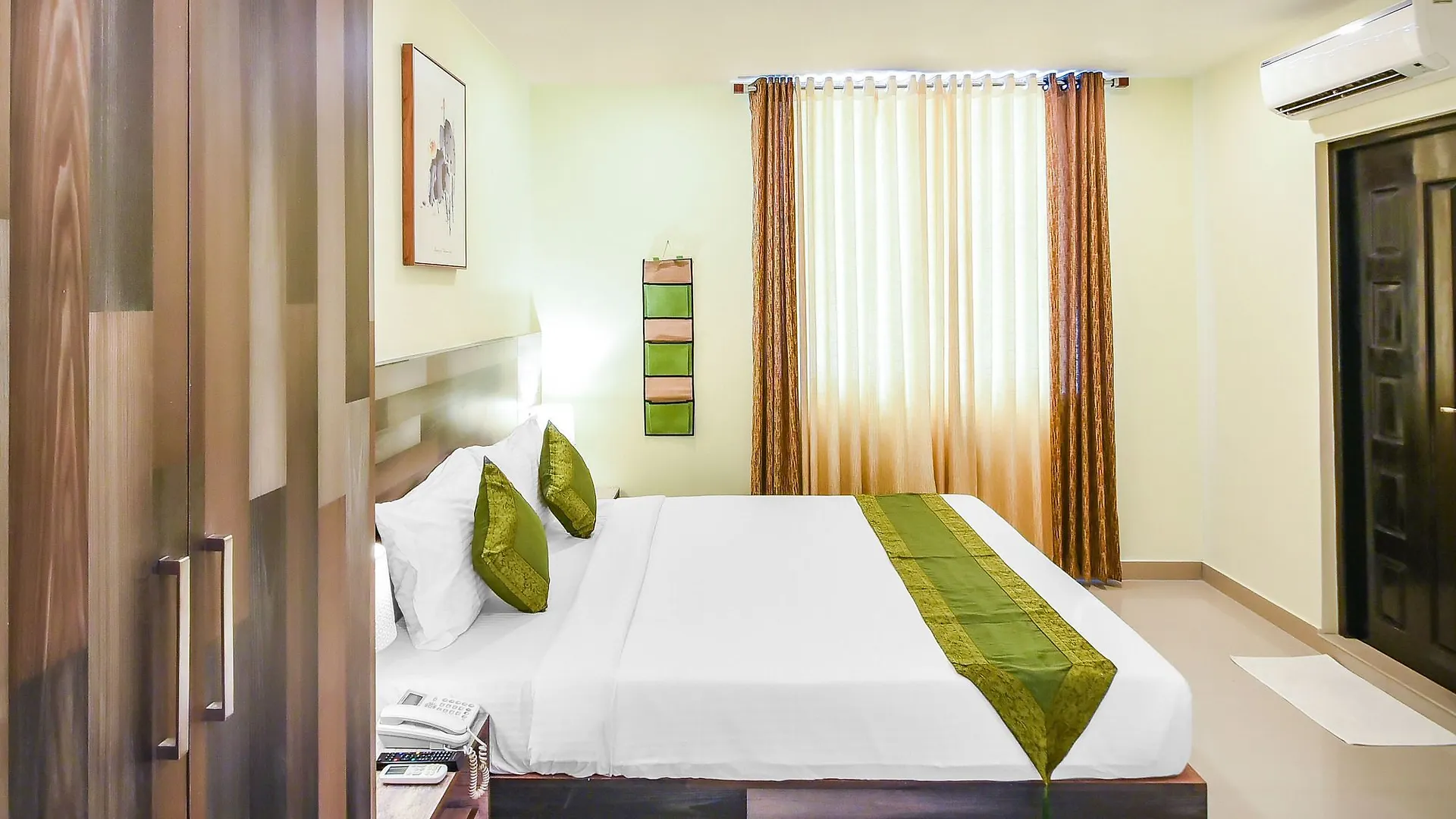 Hotel Treebo Tree House Kochi